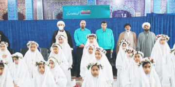 همزمان با اعیاد شعبانیه صورت گرفت؛  جشن بزرگ سن تکلیف دختران خانواده فولاد کاوه جنوب کیش