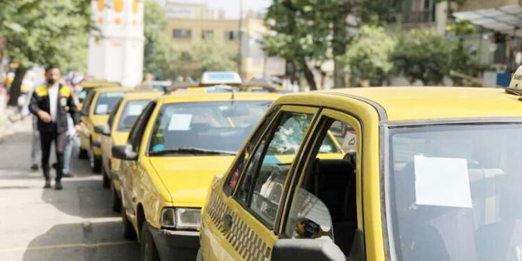 سبقت تاکسی های بندرعباس از شورا برای افزایش نرخ کرایه