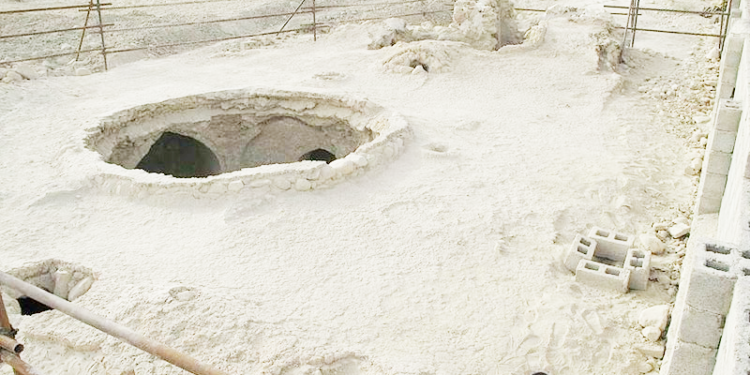 دستبرد به میراث فرهنگی غرب هرمزگان؛ حفاری غیرمجاز در محوطه تاریخی بنجرون کوخرد