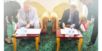 رئیس اتاق بازرگانی هرمزگان در دیدار با معاون وزارت صنایع و فناوری های نوین تاجیکستان؛ اتاق بازرگانی هرمزگان شریک خوبی برای تاجیکستان خواهد بود