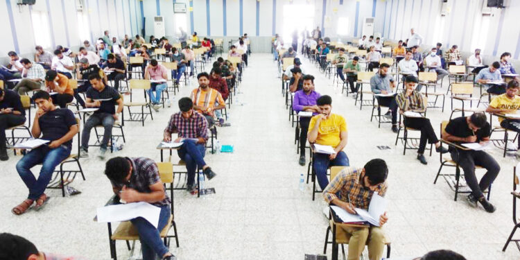 آزمون جذب نیروی انسانی شرکت نفت ستاره خلیج فارس برگزار شد