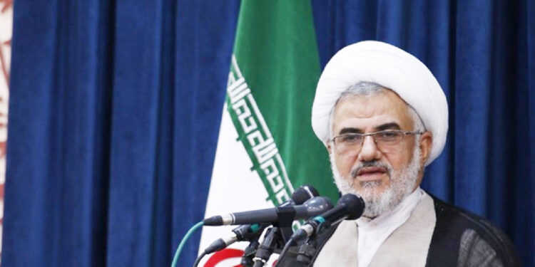 نماینده ولی فقیه با ابراز نگرانی از آمار بیکاری در هرمزگان: سهم اشتغال هرمزگانی ها در صنایع 30 درصد است