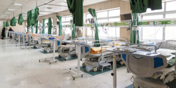 خسارت 3 میلیارد تومانی کابل دزدها به بیمارستان شهید محمدی بندرعباس  7 دستگاه دیالیز و بخشی از تاسیسات آموزشی مجتمع از مدار خارج شد