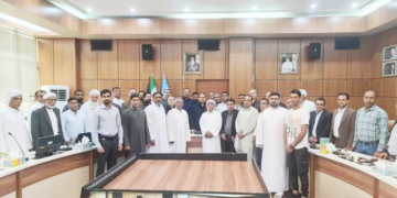 معاون وزیر و رئیس سازمان شیلات ایران در دیدار تعاونی های و نمایندگان جامعه صیادی هرمزگان: بخشنامه ها نباید باعث توقف فعالیت روزمره جامعه صیادی شود