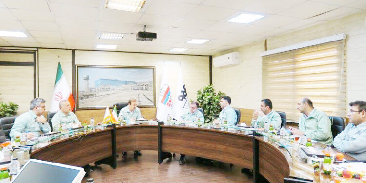 مدیرعامل فولاد هرمزگان دستاوردهای سه ماه نخست را تشریح کرد؛ شعار ما میتوانیم در فولاد به یک فرهنگ تبدیل شده است