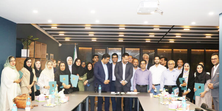 رئیس کانون وکلای دادگستری هرمزگان: ثبت ۸۰۰ شکایت علیه وکلایی که به نام هرمزگان در خارج از استان فعالیت می کنند