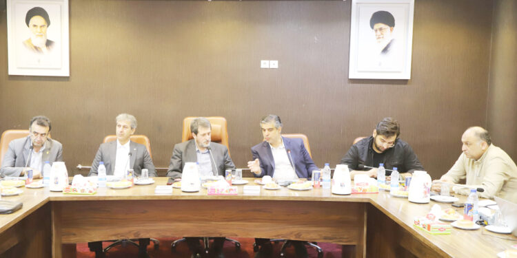 سرپرست معاونت هماهنگی امور عمرانی استانداری هرمزگان: توسعه شرق هرمزگان نیازمند فعالیت های بیشتر در حوزه دریایی و بندری است