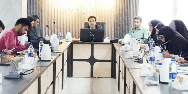 مدیرکل تعاون، کار و رفاه اجتماعی هرمزگان: هرمزگان بالاترین رتبه تعهدی اشتغال در کشور را کسب کرد استاندار: طرح نهضت ملی مسکن بندرعباس بزرگترین پروژه متمرکز این حوزه در کشور است