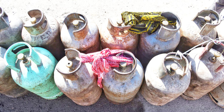 360 هزار خانوار هرمزگانی در طرح سیلندر گاز مایع ثبت نام کردند