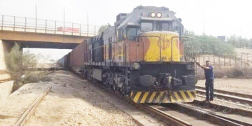 ورود نخستین قطار ترانزیت ریلی بار روسیه-عربستان به بندرعباس