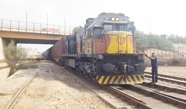 ورود نخستین قطار ترانزیت ریلی بار روسیه-عربستان به بندرعباس