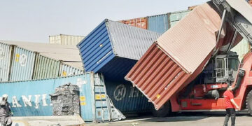 سقوط کانتینر در بندر شهید رجایی یک کشته و یک مجروح بر جا گذاشت