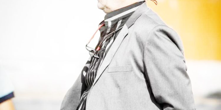 علی نیکبخت رفت