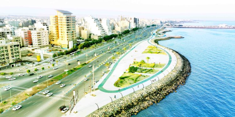 بهبود کیفیت فضاهای شهری تلاشهای شهرداری بندرعباس برای زیباسازی و توسعه پایدار