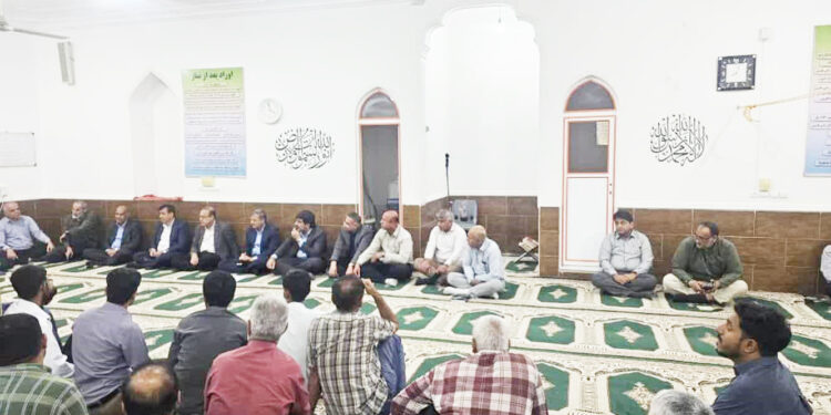 مدیرعامل آبفا در نشست نمایندگان مجلس با مردم رویدر؛ عملیات اجرایی فاز دوم خط انتقال آب شیرین کن خلیج فارس به بخش های کهورستان و رویدر طی روزهای آینده آغاز می شود