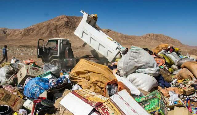 رئیس کمیته بازرسی، نظارت و رسیدگی به شکایات ستاد اجرایی خدمات سفر قشم اعلام کرد؛ بیش از ۱۳ تُن مواد غذایی فاسد امحا شد