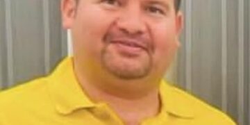 قهرمان سابق کشتی هرمزگان و کشور جان به جان آفرین تسلیم کرد