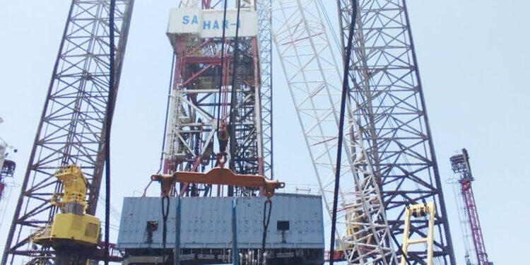 ایزوایکو مسئول بازسازی سکوی حفاری؛ ساحل بندرعباس میزبان «سحر» برای ریکاوری