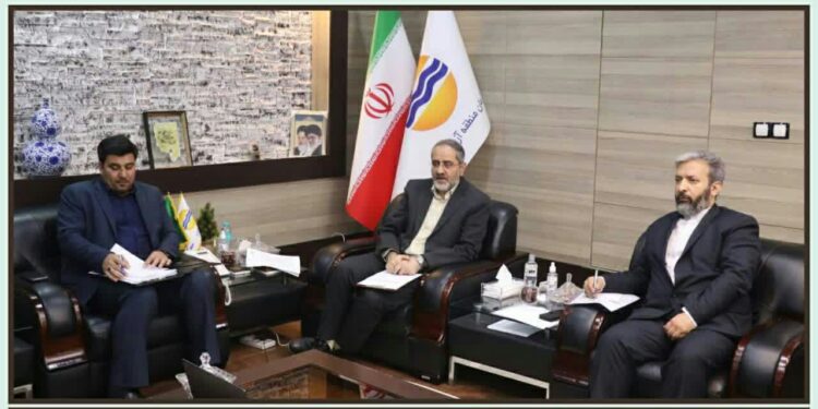 قشم پیشرو مناطق آزاد در تشکیل اتاق اصناف