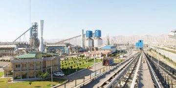 جهش 12 درصدی تولید آهن اسفنجی در فولاد هرمزگان؛ موانع و محدودیت ها ، مانع رکوردزنی نشد!