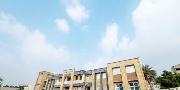 افتتاح دبستان «حاسب هرمزی» در بندرعباس ؛ تقویت زیرساخت‌های آموزشی و اجتماعی در دستور کار نفت ستاره خلیج فارس است