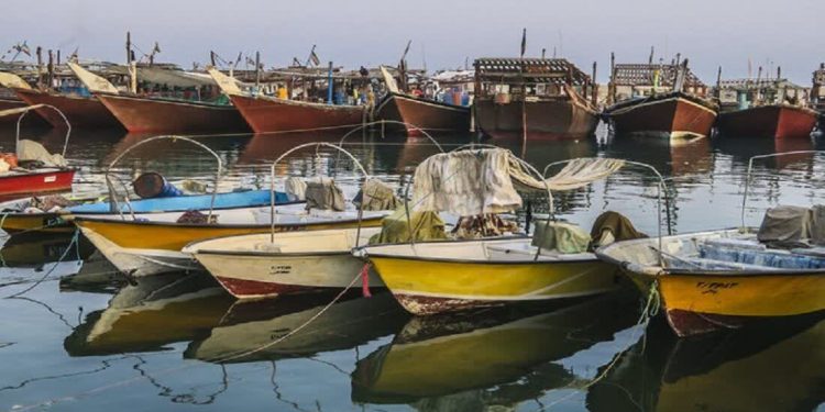 هشدار درباره گم‌شدن سهمیه سوخت صیادان  /تخلفات جایگاه‌ها ادامه دارد