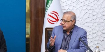 استاندار هرمزگان: نباید از عملیات روانی دشمن غافل شویم