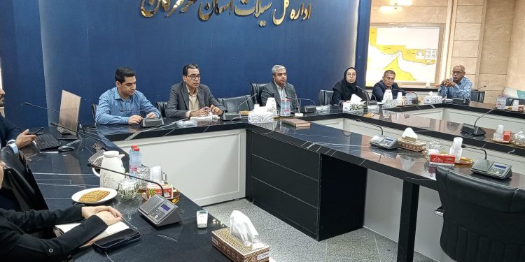 در جلسه بررسی وضعیت تفاهمنامه پرورش صدف خوراکی مطرح شد: پرورش صدف خوراکی یکی از مصداقهای بارز توسعه اقتصاد دریا محور