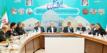 رئیس‌جمهور:هر کسی می تواند ناترازی ها را حل کند، این گوی و این میدان