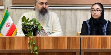 «تقدیر از مولفان کودک و نوجوان»