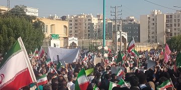 راهپیمایی همبستگی ملی ایران جان مردم هرمزگان با آرمان های انقلاب تجدید عهد کردند