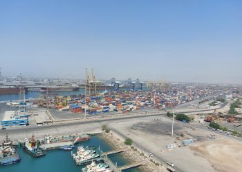 استاندار هرمزگان: توسعه دریاپایه نیازمند فرماندهی واحد در حکمرانی است